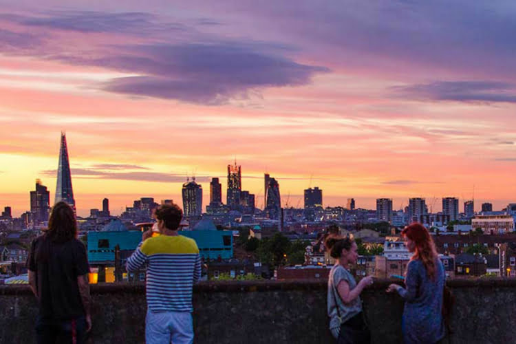 Rooftop Bars In London Sky High Activity Bars Candlelit Roof